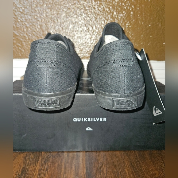 Men's Shoes - Picture 3 of 5